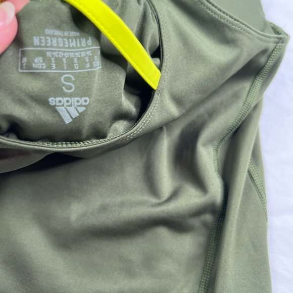 ADIDAS Prime Green Crop Top Size S Green Yellow Stripes Back Tank Top A020623 - Picture 3 of 7